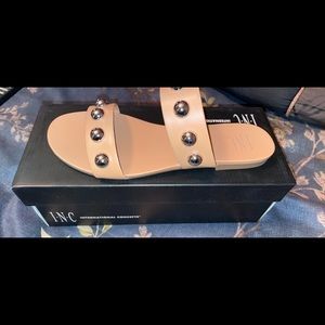 Women’s sandals size 7.5 INC